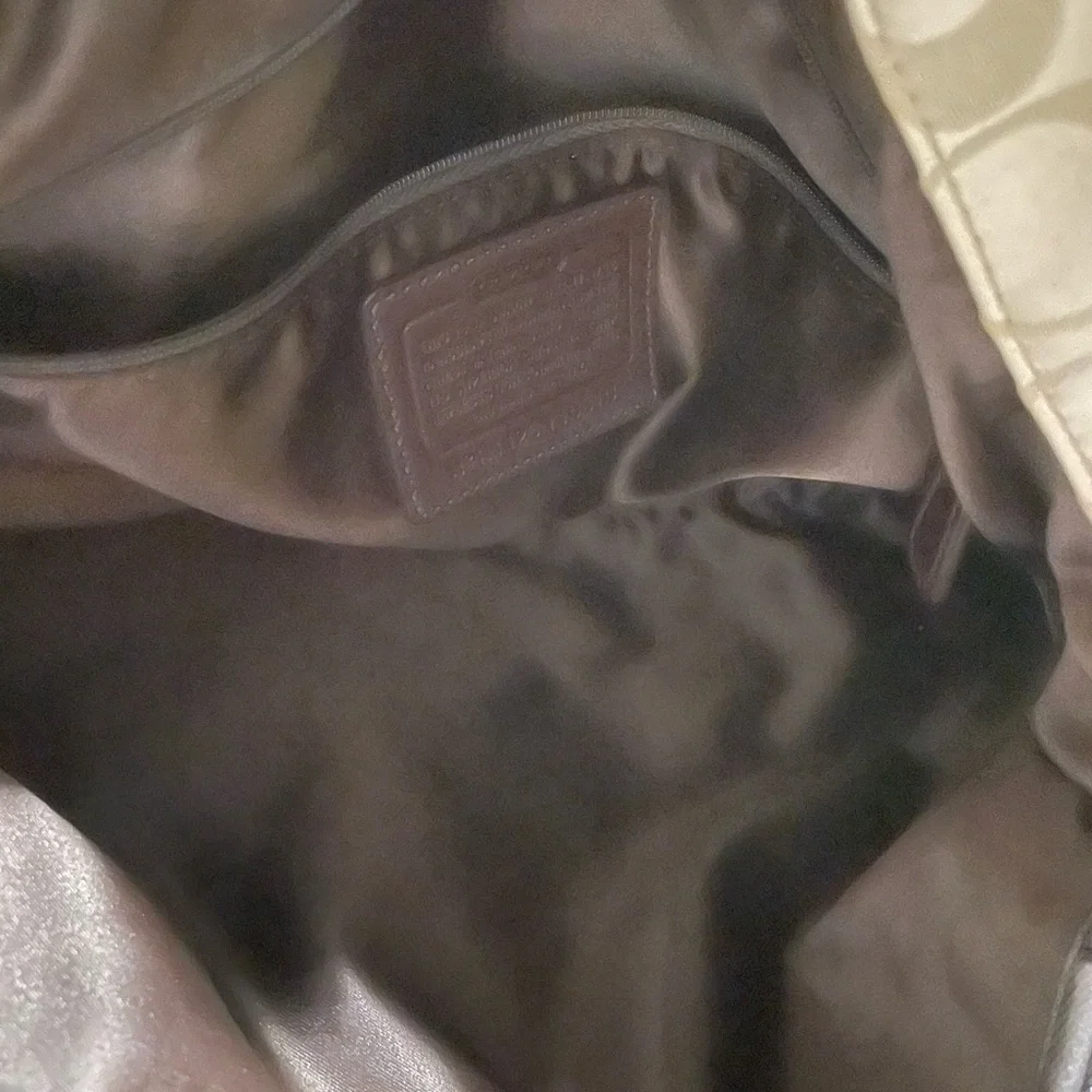 Like new Authentic Coach - Picture 8 of 9